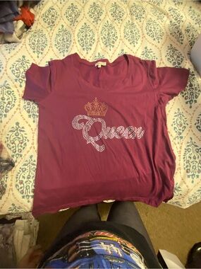 Rhinestone 'Queen' Short-Sleeve Tee - Plum